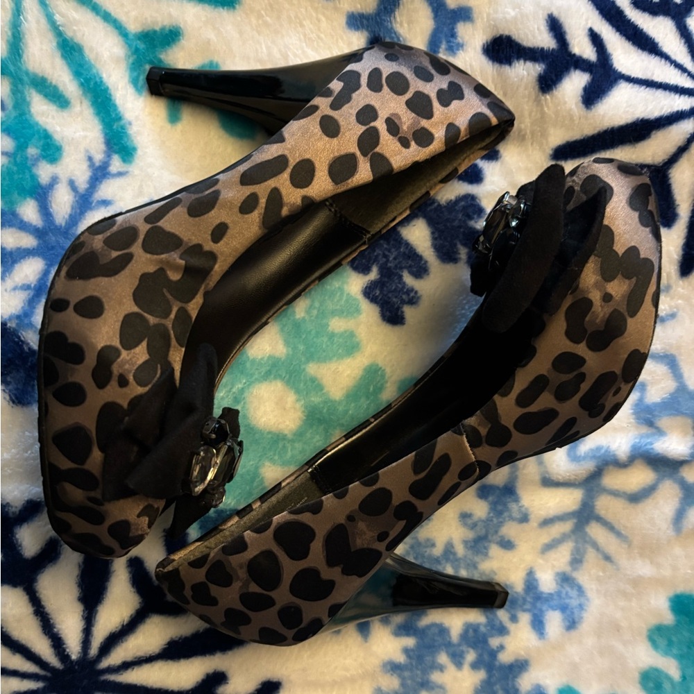 Candie's Black and Brown Leopard Print Heels